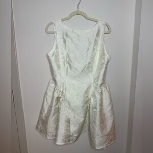 Elegant White Mini Dress